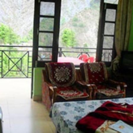 Hotel Bhagsu Heights Дармсала Экстерьер фото